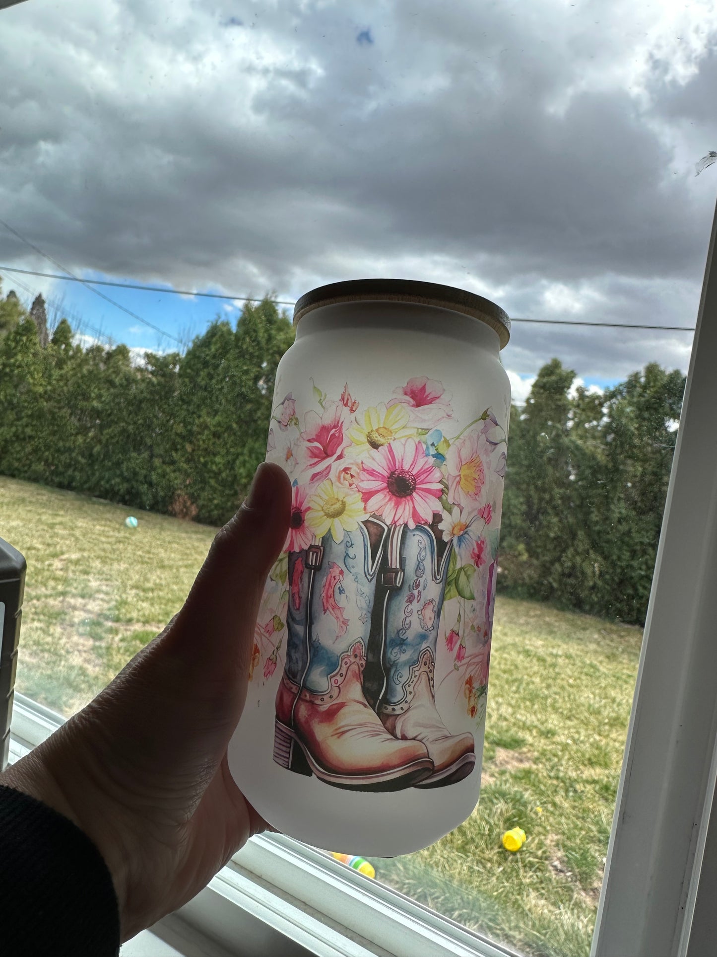 wild flower cowgirl boots 16oz glass cup